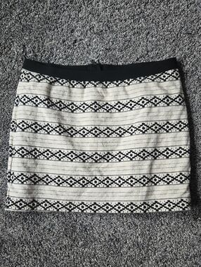 GAP Black & White Mini Skirt with Aztec & Geometric Pattern, 12R